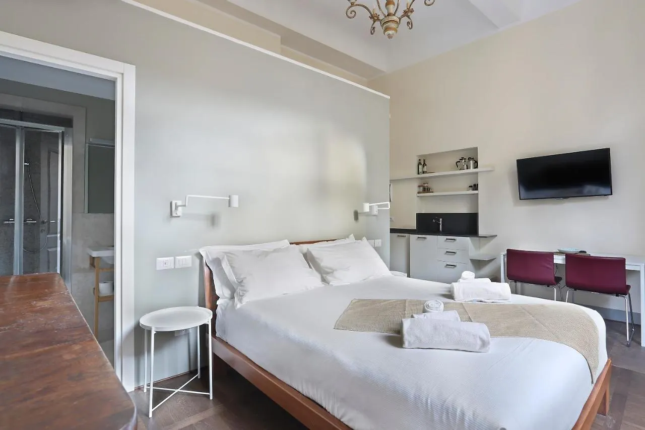 Apartment Apt. Salvia Pauline Suites, Palazzo Borghese Florence Italy